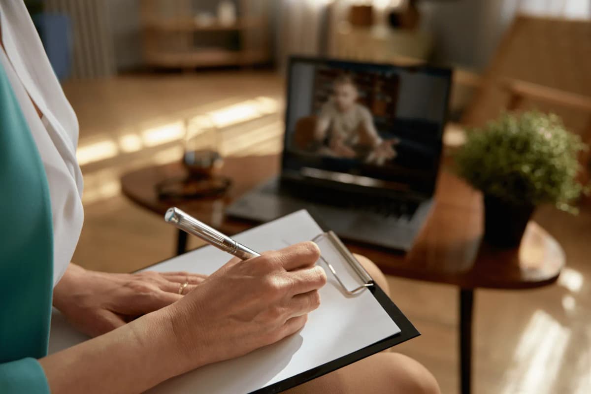 Terapia Online o Presencial: Cuál Elegir — ConectaMente