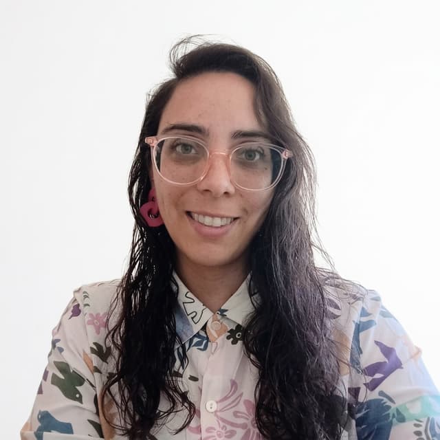 Javiera Ipinza Olatte, Psicología Clínica · Universidad de Santiago de Chile en Viña del Mar — ConectaMente