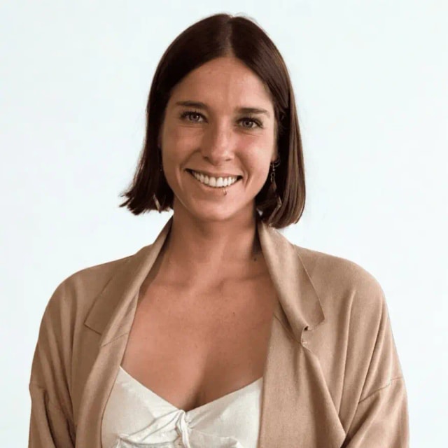 Daniela Mahave Cornejo, Psicología de Adultos · Universidad Católica en Las Condes — ConectaMente